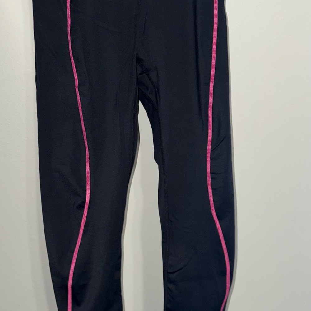 BuffBunny Leggings size medium